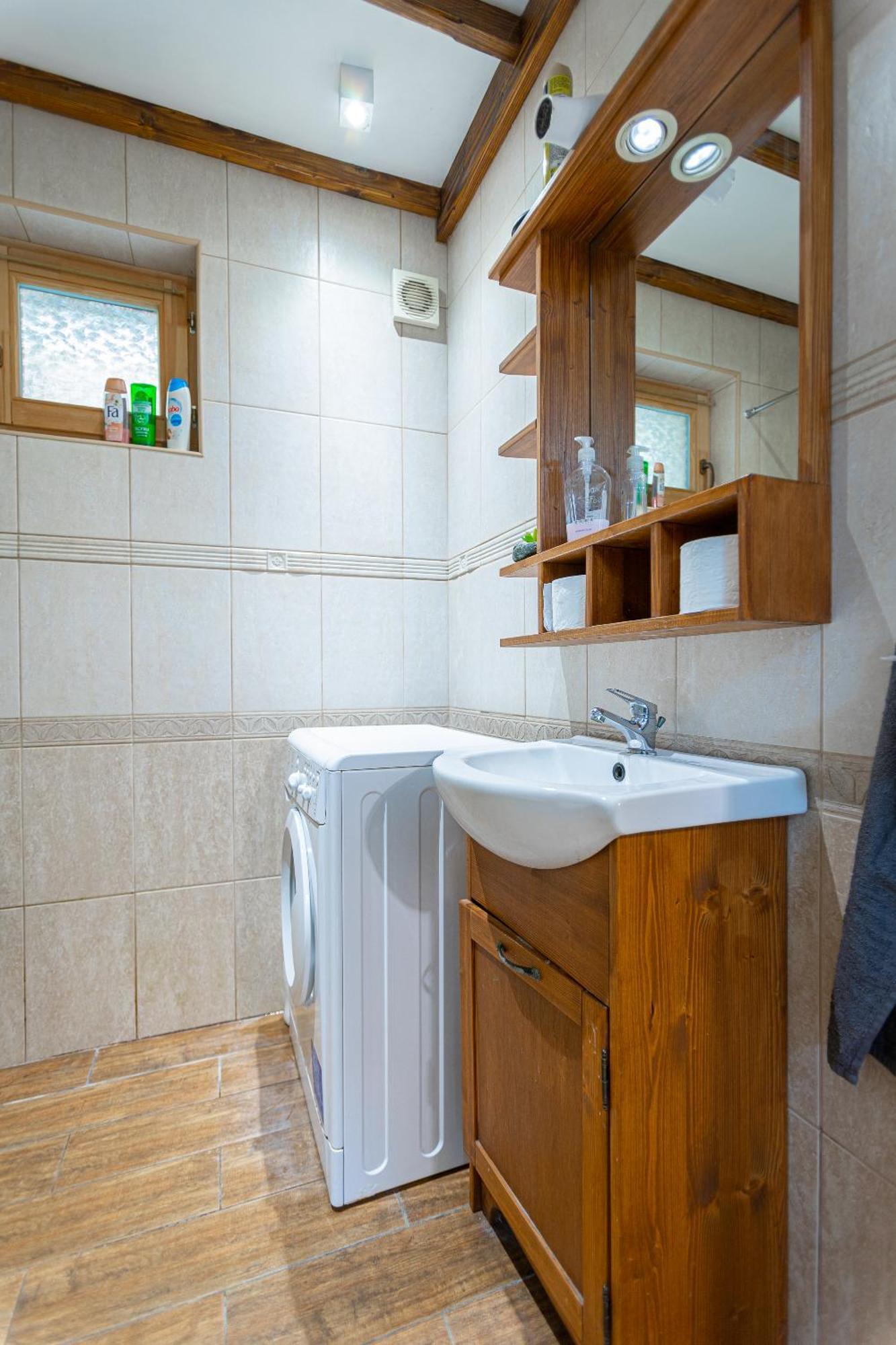 Apartamento Cosy Flat With Balcony Budapest Exterior foto