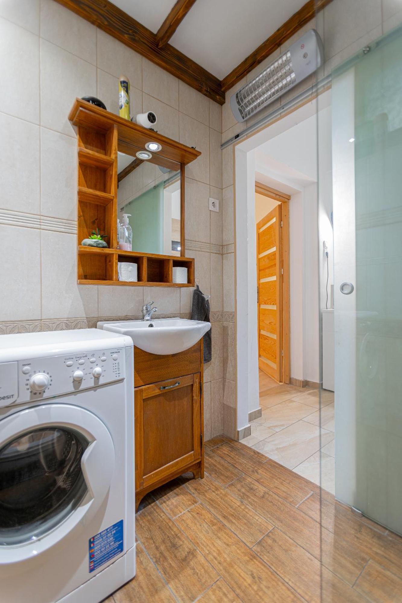 Apartamento Cosy Flat With Balcony Budapest Exterior foto