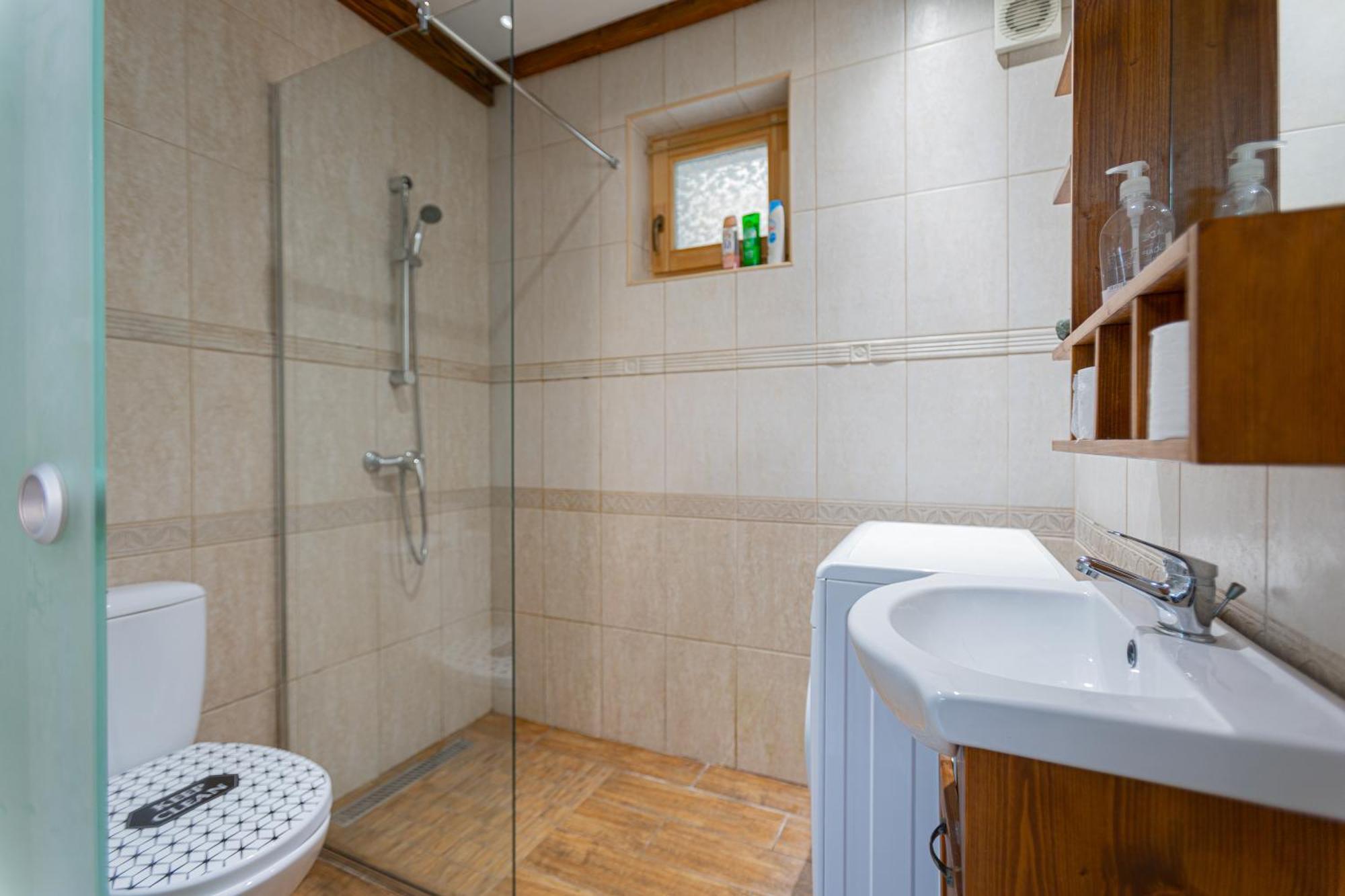 Apartamento Cosy Flat With Balcony Budapest Exterior foto